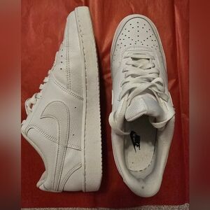 Nike Court Vision Low - Size 11